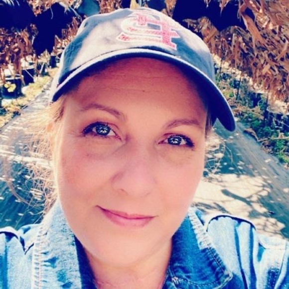 Meet your Posher, Kim - Picture 1 of 1